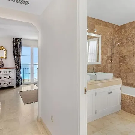 Villa Andalus With French Charm Next To Sotogrande Manilva