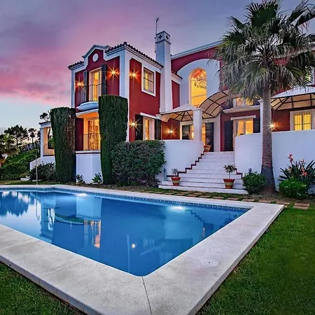 Villa Andalus With French Charm Next To Sotogrande