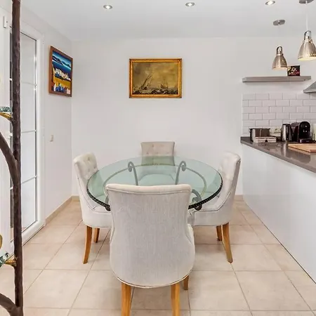 Andalus With French Charm Next To Sotogrande *