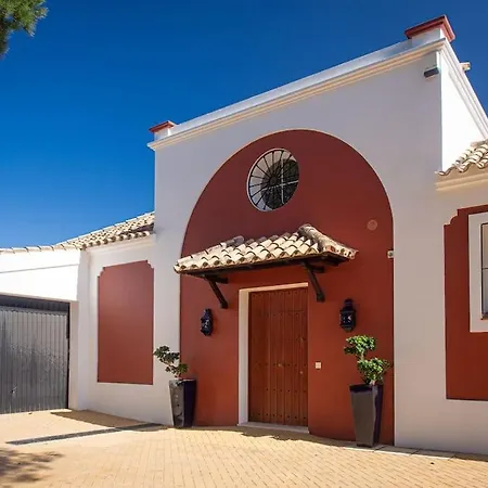 Villa Andalus With French Charm Next To Sotogrande