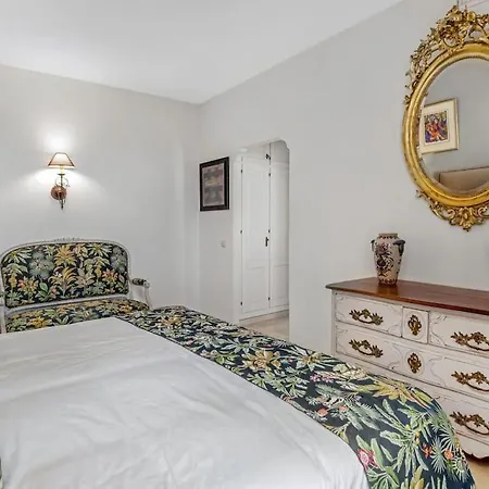 Villa Andalus With French Charm Next To Sotogrande *