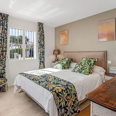 Andalus With French Charm Next To Sotogrande Villa *